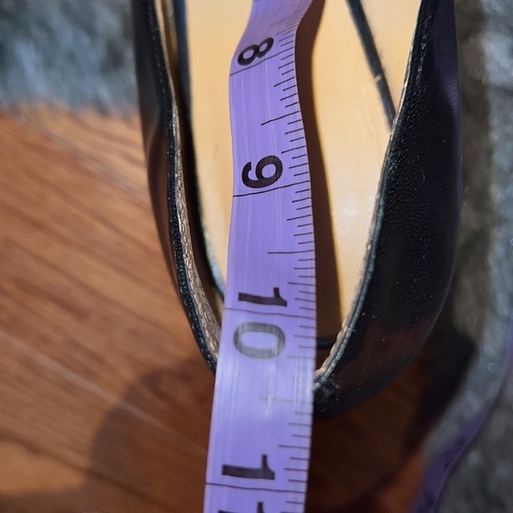 Nine black leather round toe pumps Sz 7.5 - Picture 7 of 10